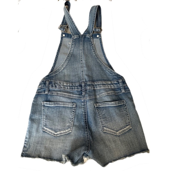 SO (Kohl’s) Denim Overall Shorts Size 14 crocheted material/frayed hem - Picture 3 of 6